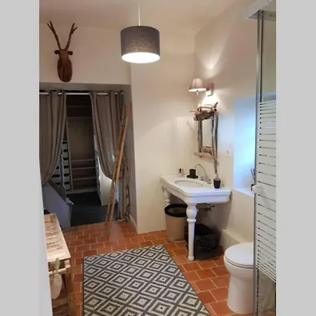 Вилла Domaine De Lamblardie *